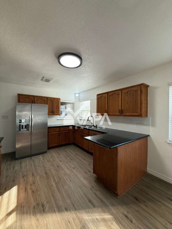 Photo - 302 Bonair Dr