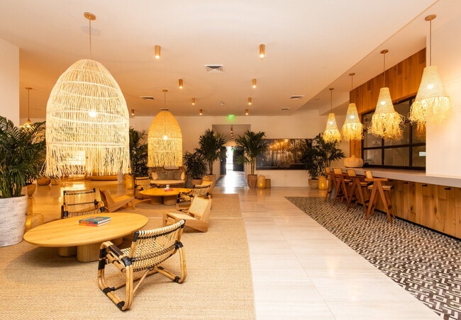 Photo - 221 SW 1st Ave Unidad ID1023631P