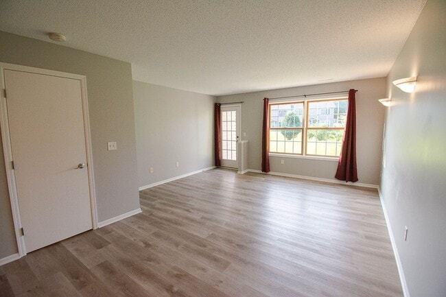 Photo - 2 Bedroom Townhome off West Circle Drive