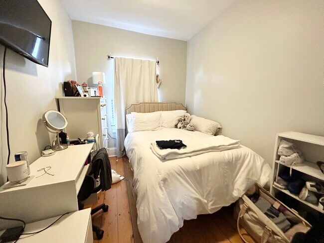 Photo - 8 Burney St Unit 2