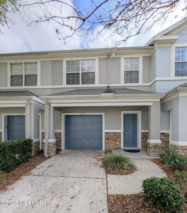 Photo - 5792 Sandstone Way