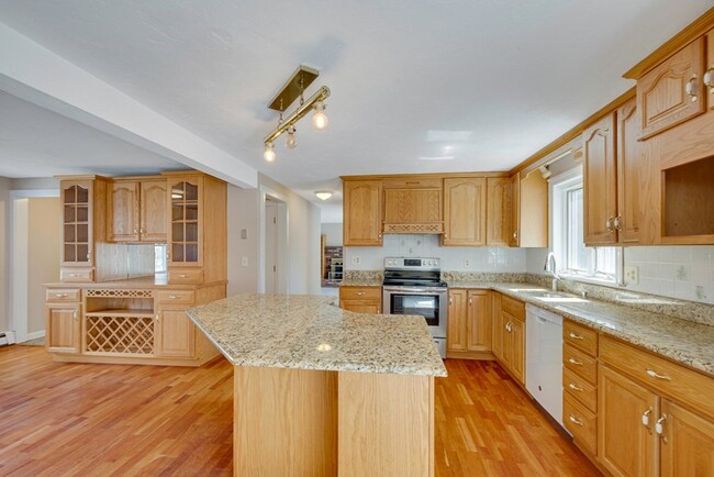 Photo - 58 Revere Rd House