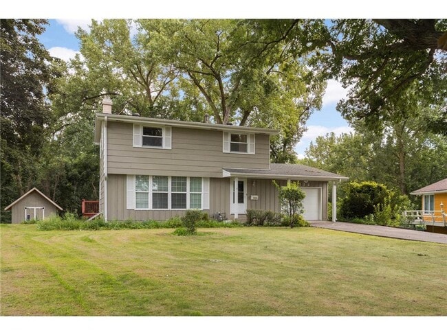Building Photo - 1334 Hillcrest Dr NE Rental