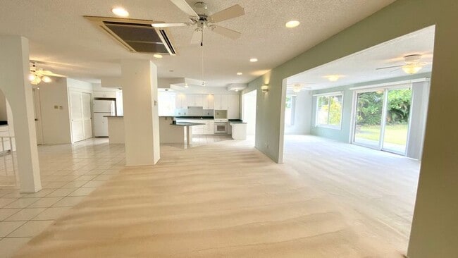 Photo - 46-290 Kalali Street