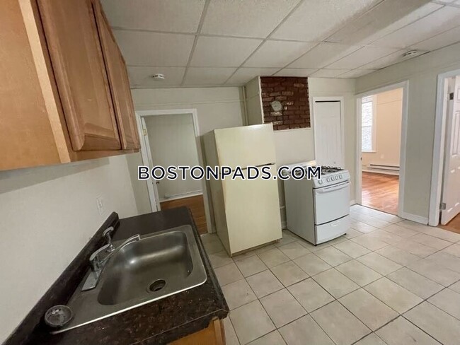 Photo - 64 N Margin St Apartment Unit 3R