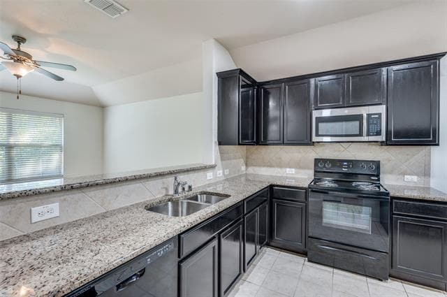 Photo - 8928 Holliday Ln