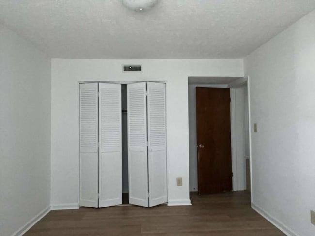 Photo - 1237 Shalom Dr