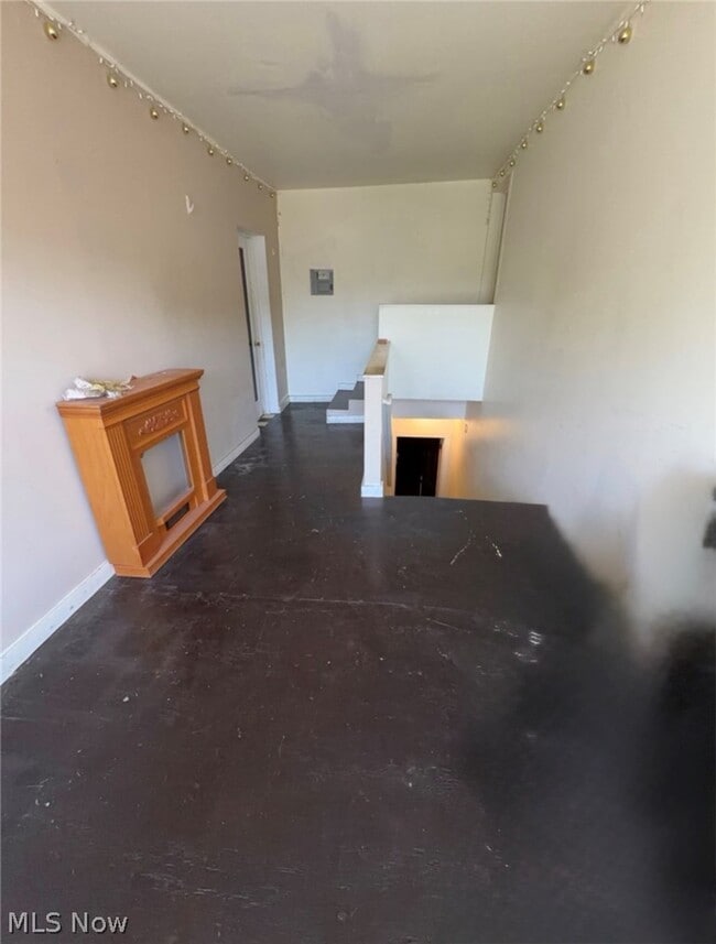 Photo - 68 W Main St Unit 1/2