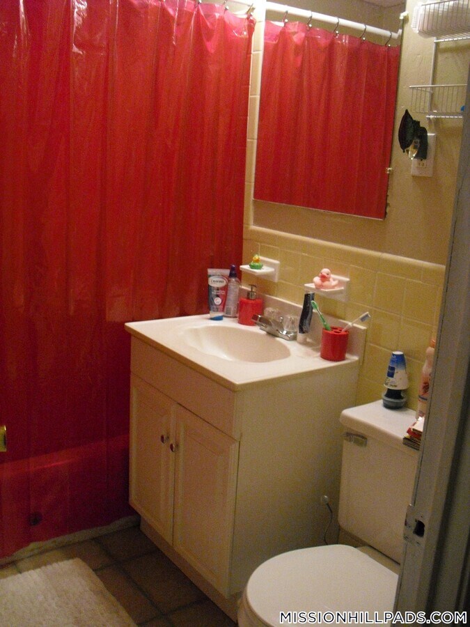 Photo - 61 S Huntington Ave Unidad 203