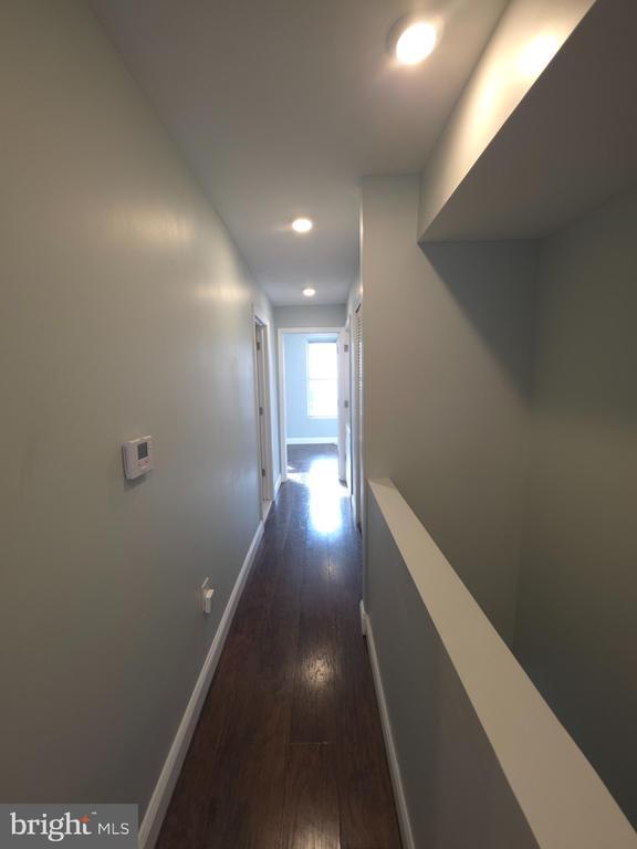 Photo - 1135 W Somerset St