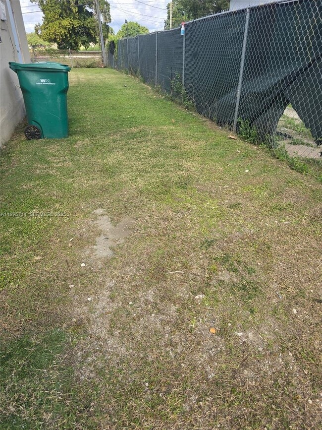 Photo - 914 NW 15th St Unit 0