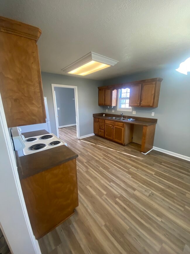 Kitchen - New dishwasher coming soon. - 317 N Anderson St Unit 317