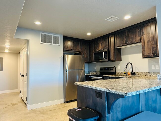 Photo - 583 N 400 E Unit B