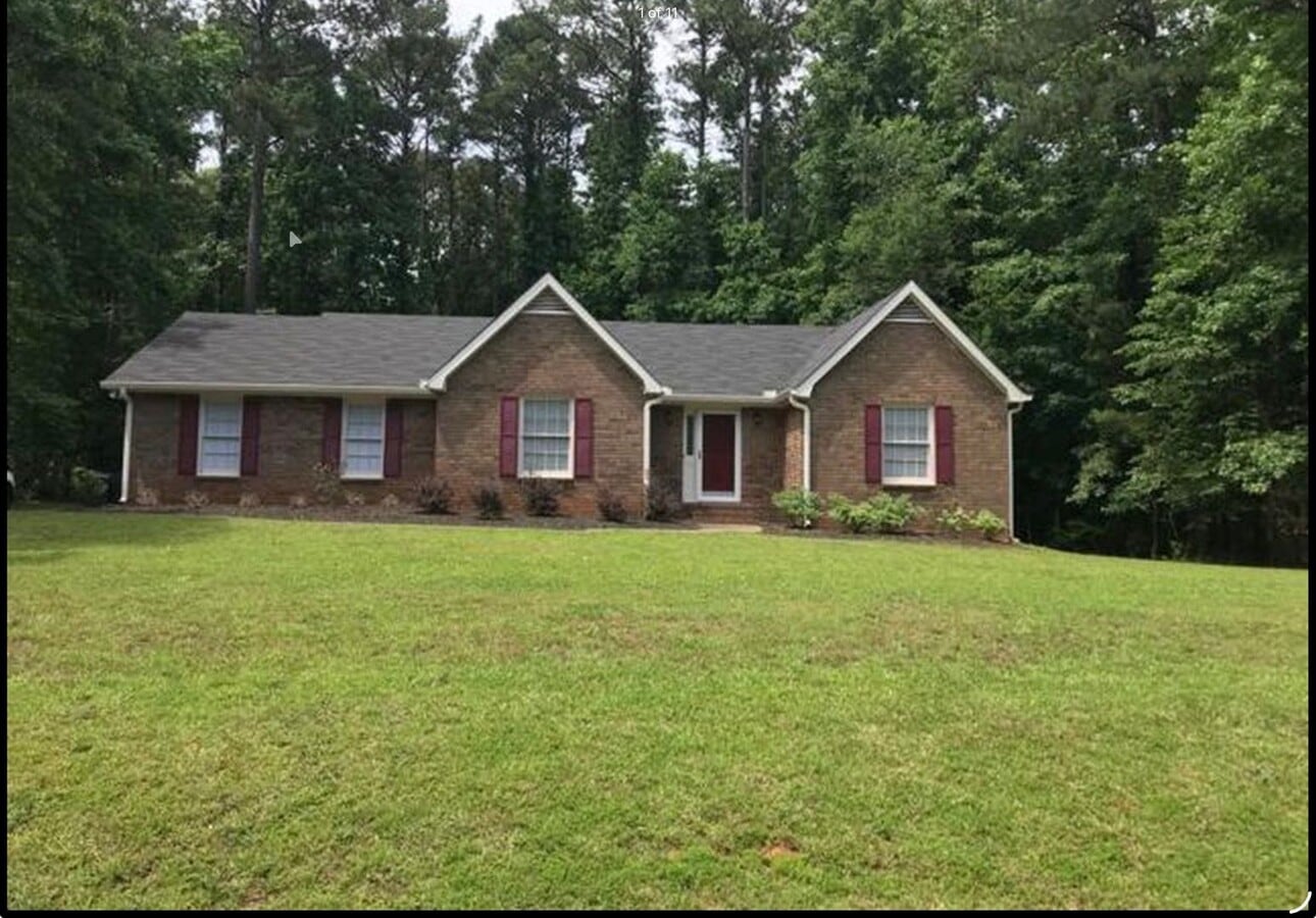 Updated 3BR Brick Ranch in Whitewater School District - Updated 3BR Brick Ranch in Whitewater School District