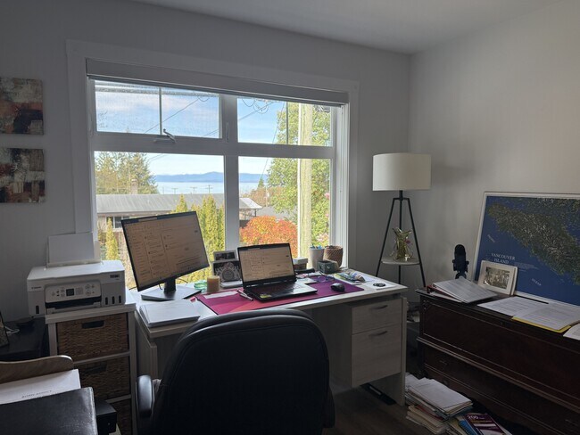 Photo - 210 First Ave W