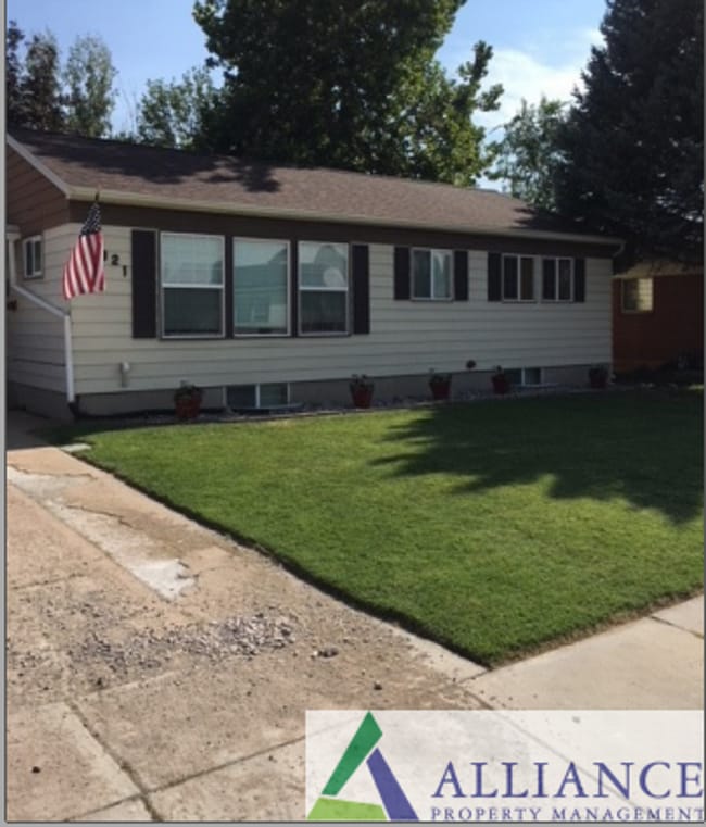 Building Photo - 4650 S Unit 321 W 4650 S  A