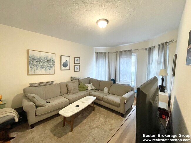 Photo - 7 Sudan St Unit 1