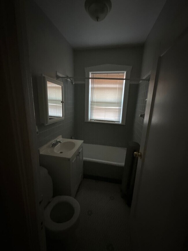 Photo - 8101 S Ingleside