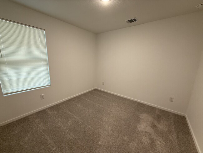 Bedroom 2 - 2863 Red Diamond