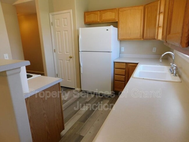 Photo - 1468 Sagittarius St