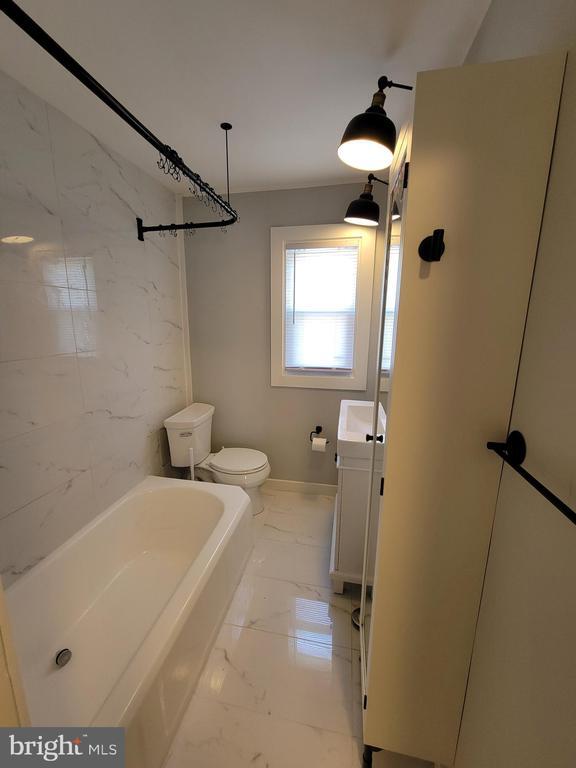 Photo - 540 N Read Ave