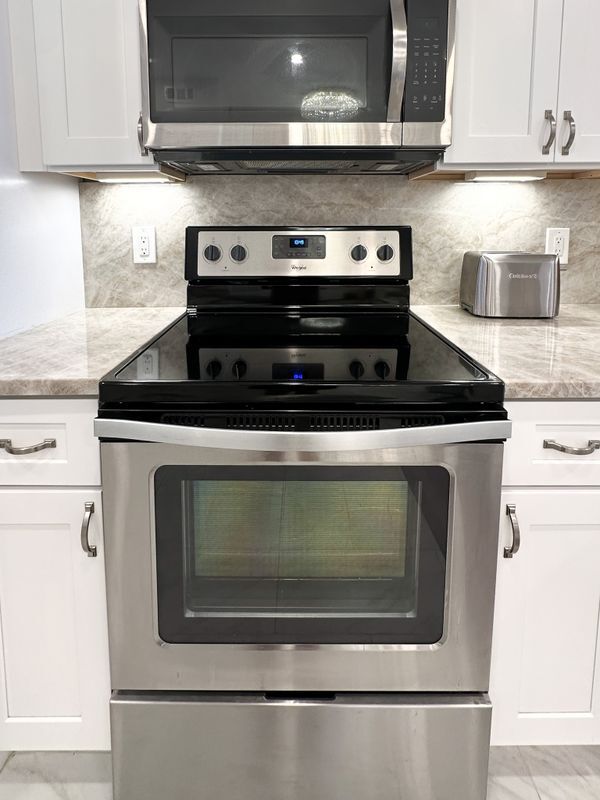 Photo - 4800 Bayview Dr