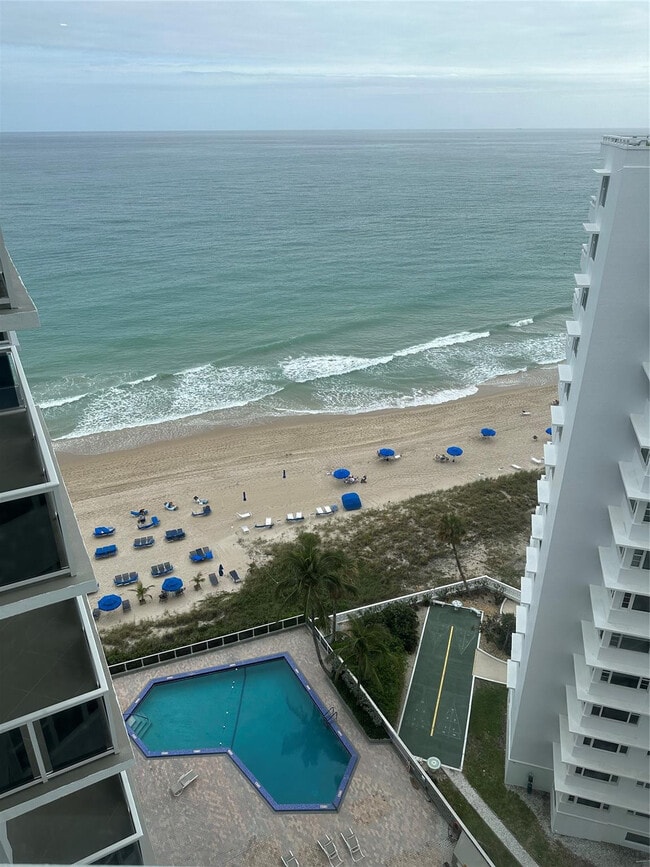 Building Photo - 3700 Galt Ocean Dr Unit 1609