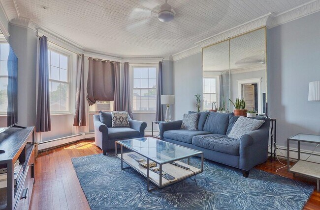 Photo - 192 Griffith St