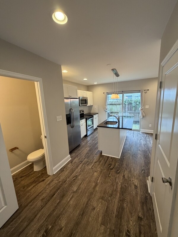 Photo - 2733 Latona St