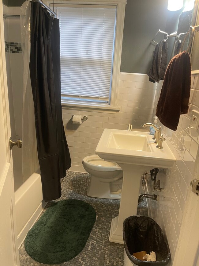 Photo - 829 Simpson St Unit 1