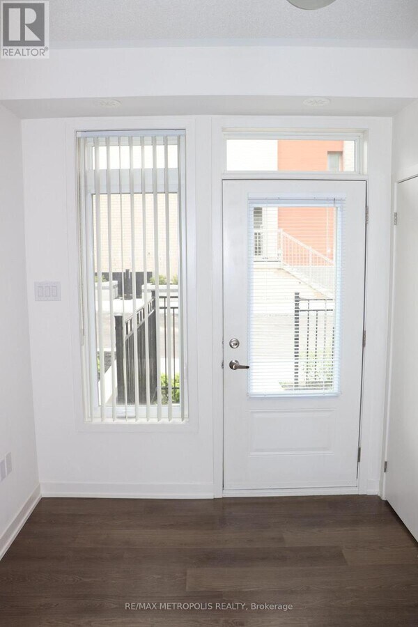 Photo - 28 Orchid Pl Dr