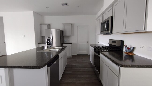 Photo - 24315 Saddlestone Green Dr