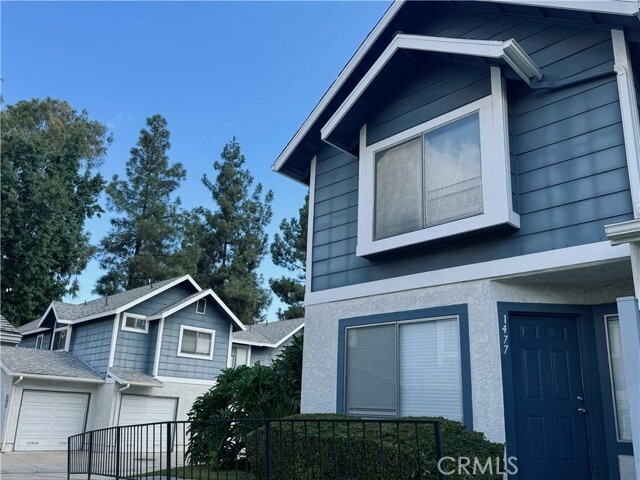 Photo - 1477 McCabe Way