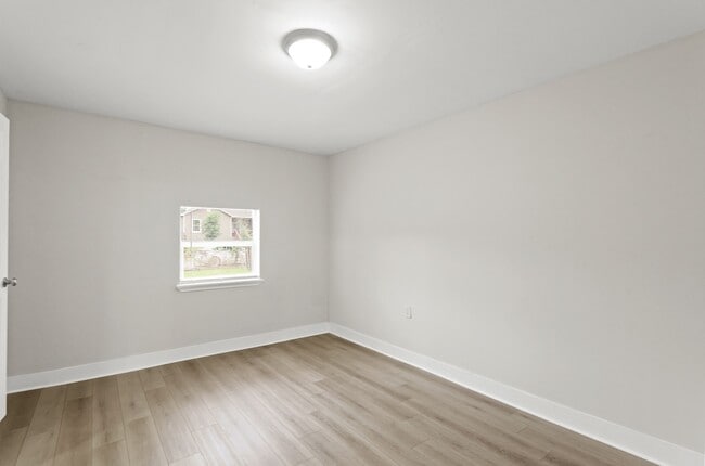 Photo - 9133 Woodlyn Rd