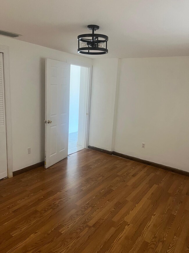 Photo - 3416 Bainbridge Dr