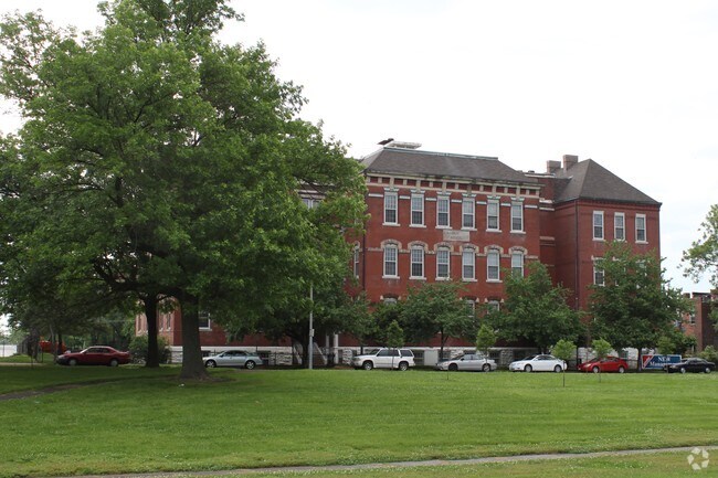 Archway Commons - Archway Commons Apartments