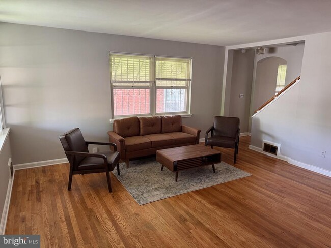 Photo - 5032 Sargent Rd NE