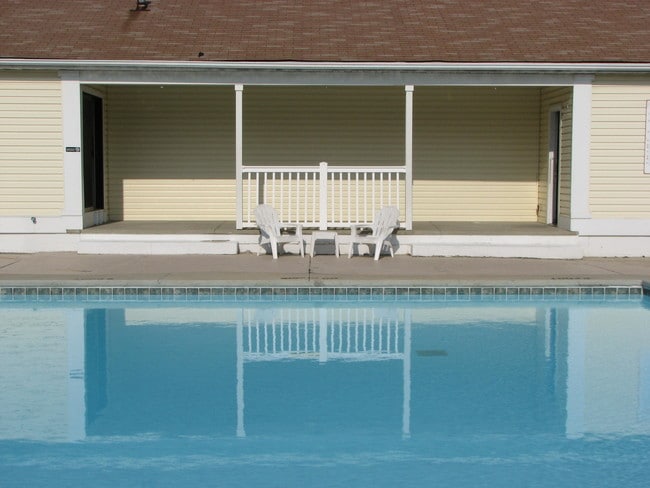 Hyde Park Townhomes And Apartments For Rent In Columbus Oh Photo Hyde Park Townhomes And Apartments
