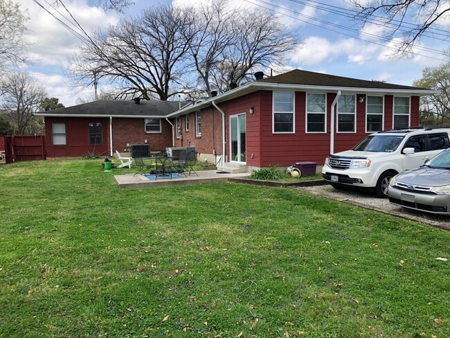 Photo - 1579 Woodmont Blvd House