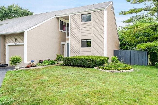 Building Photo - 3021 Cranston Dr Rental