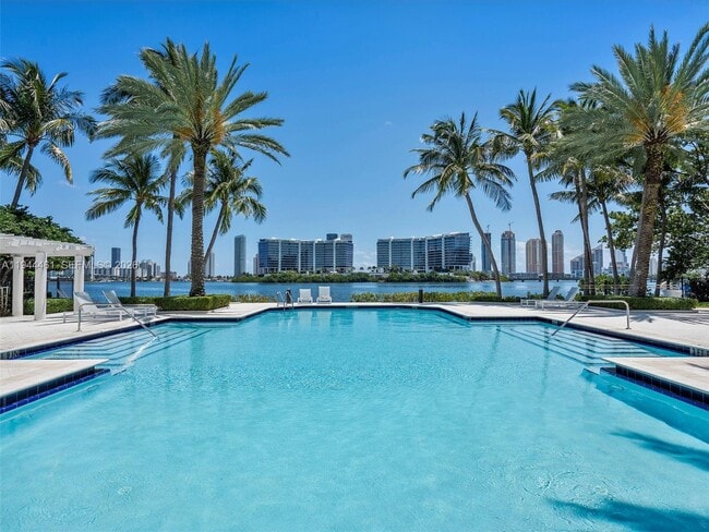 Photo - 3105 NE 184th St Unit 7302