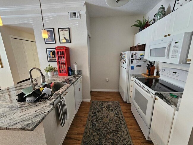 Photo - 5174 Northridge Rd Unit 209