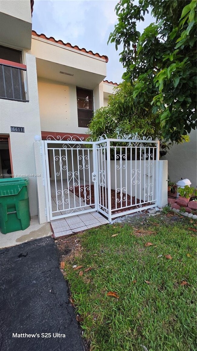 Photo - 6611 Racquet Club Dr Townhome