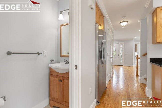 Photo - 58 Holton St Unit 1