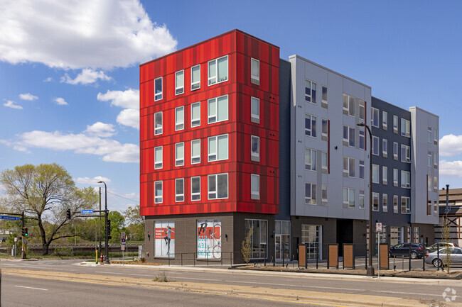 Building Photo - Rym Apartments