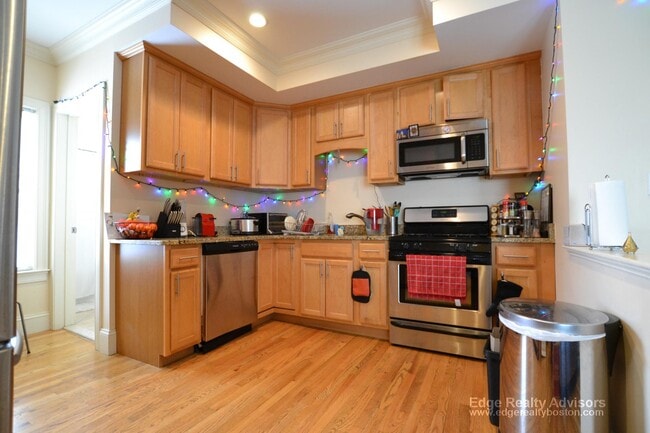 Photo - 21 Lothrop St Unit 2