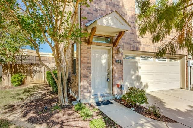 Photo - 449 Busher Dr