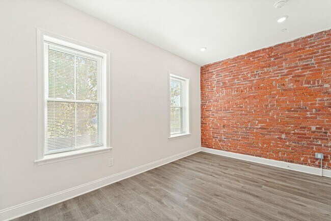 Photo - 2341 N College Ave