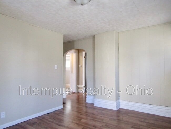 Photo - 236 E Winter St