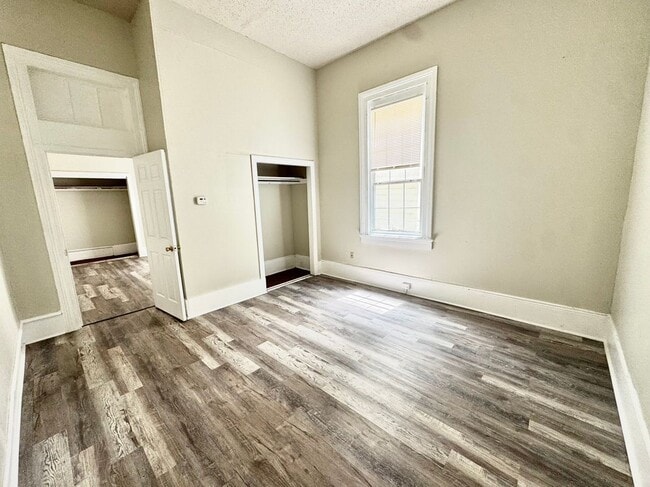 Photo - 2237 Washington Ave